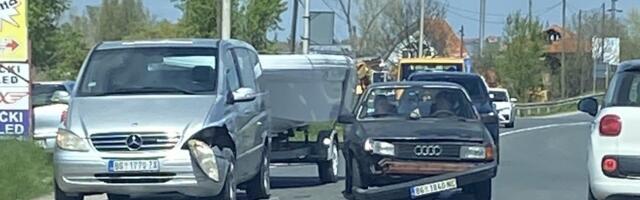 Haos zbog sudara! "Čukanje" kod Umke izazvalo kolaps
