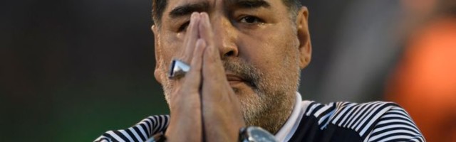 Umro Dijego Maradona: Fudbalska tragedija potresla svet!