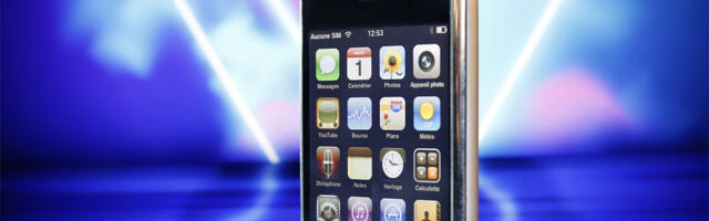 iPhone prodat za 39,000 dolara