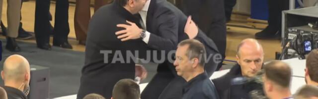 HALOM SE ORI "ACO, SRBINE"! Sve spremno za veliki narodni skup u Mionici! Stigao i predsednik Vučić!