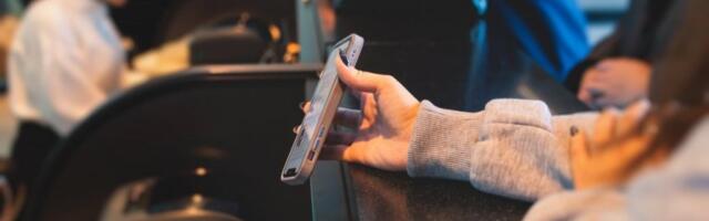 PAZITE ŠTA IMATE U TELEFONU, NA GRANICI VAM MOGU ODUZETI SVE: Ove države imaju pravo da vam čitaju poruke i skidaju podatke sa laptopa, odbijanje je KRIVIČNO DELO!