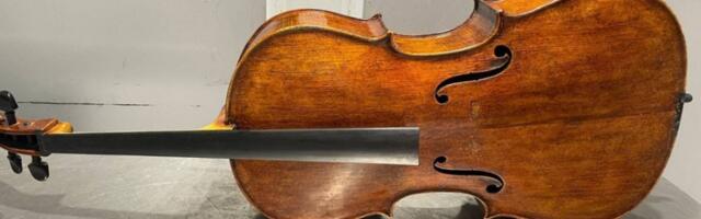 На београдском аеродрому спречено уношење два виолончела стара 150 година