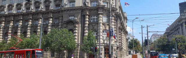 Vlada Srbije preusmerila novac namenjen vojnom roku na sport i kulturu