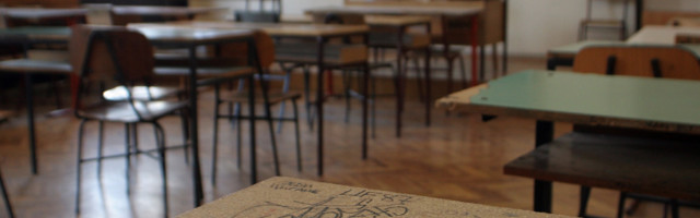 Pita učiteljica Muju koliko godina ima godišnjih doba...