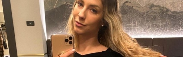 Mađarska porno zvezda tvrdi da su je trojica igrača Mančester Junajteda angažovala kao pratnju!