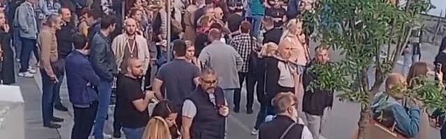 Održan protest ispred Policijske uprave: “Za našu decu“ postalo je “Na vašu decu“