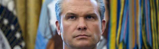 Хегсет: Нема више места за „момке у хаљинама“ у америчкој војсци