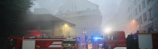 STRAVIČAN POŽAR U PORODIČNOJ KUĆI U MLADENOVCU: Mladić TEŠKO POVREĐEN, opekotine zahvatile VELIKI DEO TELA!