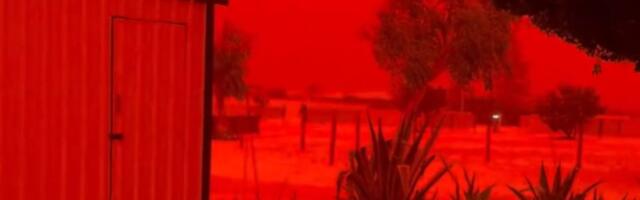 VIDEO: Nebo u Australiji bilo jarko crvene i narandžaste boje