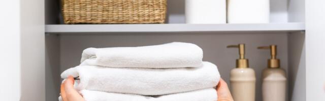 Greška koju svi pravimo: Evo zašto čistim peškirima NIKAKO nije mesto u kupatilu