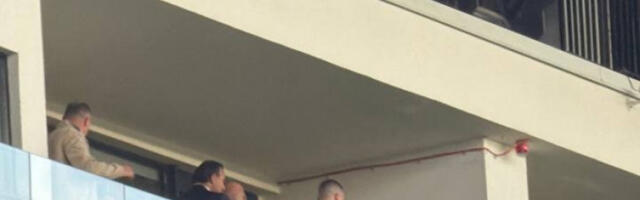 IZNENAĐUJUĆE SCENE: Evo šta rade Dragoljub Zbiljić i Baka Prase na finalu Kupa (VIDEO)