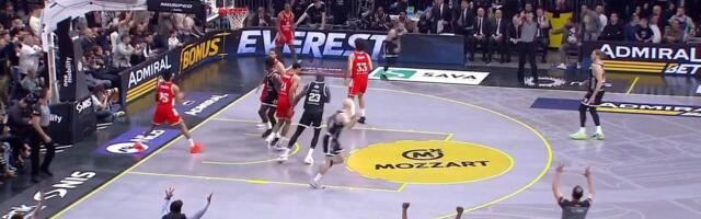 Pljušte trojke na obe strane u Areni!