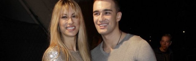 (FOTO) ŠOK NA ESTRADI! Rada i Haris raskinuli, pa pevačica jednim potezom ZGRANULA SVE!