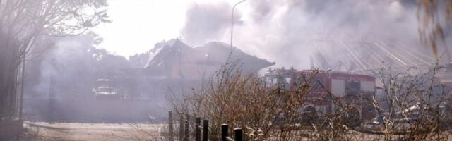 EKSPLOZIJA NA BENZINSKOJ PUMPI JE TERORISTIČKI NAPAD? Povređeni tvrde da užas na ulici nije slučajan, KRVAVE IM RUKE I NOGE od komada stakla (VIDEO)