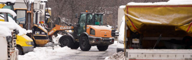 Путеви влажни и клизави: Снег и лед на више деоница у Србији