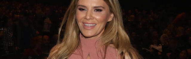 MAJKA MELINE GALIĆ DOLAZI NA ĆERKINU SVADBU SA BOGATIM ENGLEZOM: Evo šta misli o bivšem zetu, ovo se ne briše