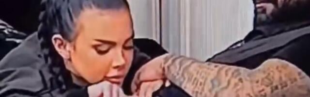 Usred emisije mu otkopčala šlic, spustila glavu i gurnula ruku: Perverzije u programu uživo (VIDEO)