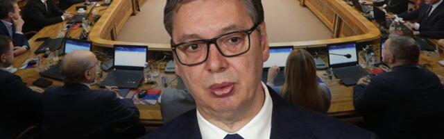 DRŽAVA NE SME DA BUDE PRIVILEGIJA BEZ ODGOVORNOSTI Vučić pokazao čeličnu volju za rezovima i hrabrost da smanji državni aparat, što nije uradio niko pre njega