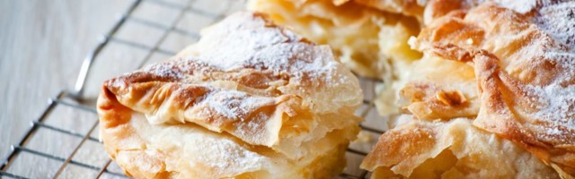 Pita sa pomorandžama je toliko sočna i neobična da će vam postati omiljena - ne samo što je ukusna, nego ćete je i prebrzo napraviti