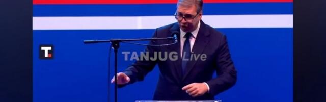 Vučić odgovorio na procene Arhiva javnih skupova: Na mitingu je bilo najviše ljudi iz Beograda, a ukupno između 126 i 128 hiljada