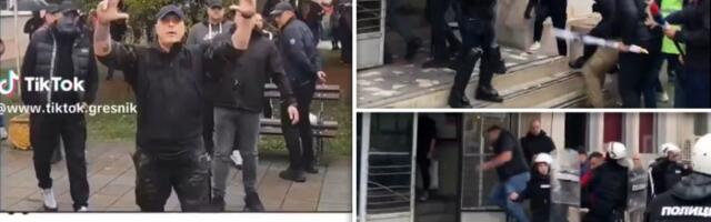 Prvo prete, pa onda beže od traktora: Aktivisti SNS u crnom se nisu dobro proveli u Bogatiću (VIDEO)