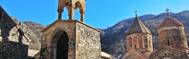Opomena za KiM: Baku tvrdi da manastir u Kelbadžaru ne pripada Jermenskoj crkvi