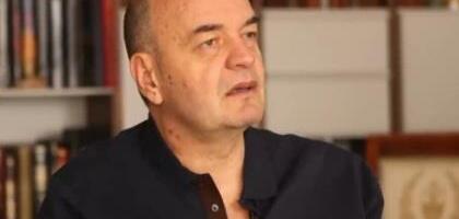 JEDNA KNJIGA IMALA JE POSEBNO MESTO U ŽIVOTU DUŠKA VUJOŠEVIĆA: Ovo su književna dela koja je Dule preporučivao!