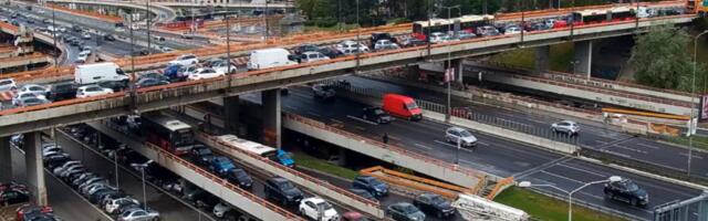 Kolaps u Beogradu: Jutarnji špic pretvoren u noćnu moru, nepregledne kolone širom grada (FOTO)
