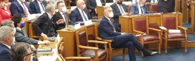 Председник Ђукановић говори у Скупштини Црне Горе после представљања програма нове Владе /видео/