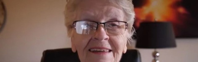Bakica najstarija gejmerka: "Rasplakali me komentari"