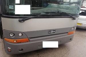 Полиција на северу КиМ запленила аутобус и техничку робу