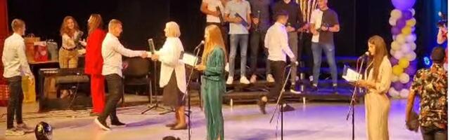 Dodeljenje diplome maturantima Tehničke škole (VIDEO)