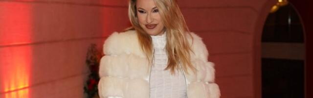 ''Imaju preko 75 godina i pevaju'': Rada Manojlović potkačila starije kolege?