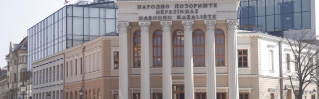 Prolaznici u šoku: Usred neizdržive junske vrućine, Igor iz Rusije izvukao OVO i "zapalio" asfalt