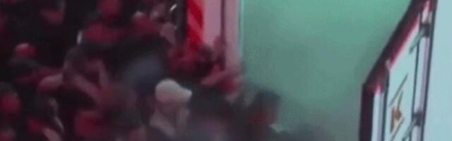 Nadrealno: Evo gde Iranci drže telo ubijenog ajatolaha (VIDEO)