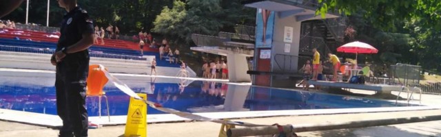 Preminuo dečak koji se danas povredio na bazenu na Košutnjaku