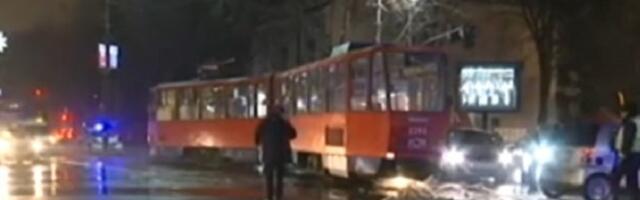 Tramvaj iskočio iz šina, obustavljen saobraćaj
