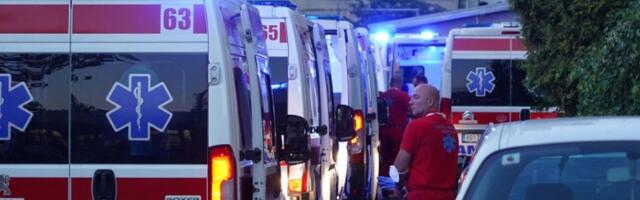 Jeziv sudar autobusa i auta: Jedna osoba poginula, osmoro povređeno