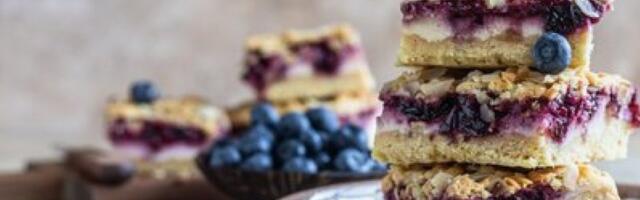 Slatka eksplozija ukusa: Kolač od borovnica koji osvaja na prvi zalogaj