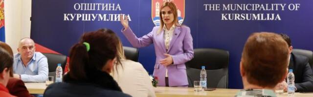 "Krenuli smo od Kuršumlije, a nastavljamo širom Srbije!" Ministarka Đurđević Stamenkovski: Mesečna naknada iznosiće 65.000 dinara plus uplatu poreza i doprinosa