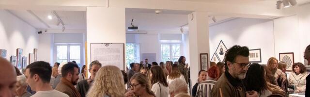 Zmianjski vez predstavljen u Parizu: 52 istoriska predmeta i 22 savremena rada u centru pažnje