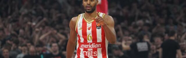 Zvezda je ovo čekala, Džerard Batler produžio ugovor!