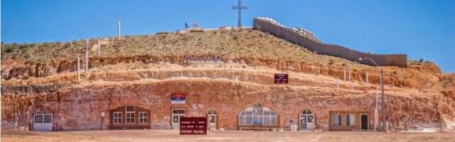 SRPSKA CRKVA ISPOD AUSTRALIJSKE PUSTINJE! Pogledajte jedinstveni spomenik svetske arihitekture koji se nalazi pod zemljom!