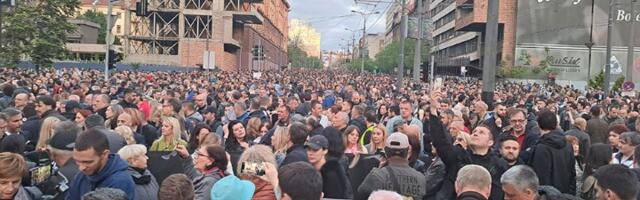 Svetski mediji: Desetine hiljada Srba marširale protiv nasilja