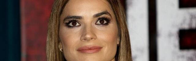 Marija Karan se utegla u PROVIDNI KOMBINEZON, a intimne delove pokrila perjem: Niko ne može da skine pogled s nje (FOTO)