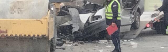 Poznato kako je došlo do nesreće na putu Irig-Ruma: Radnici svako jutro išli tim putem, celo selo zavijeno u crno