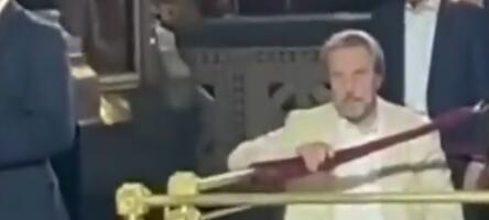 OTAC ILONA MASKA DOŠAO NA USKRŠNJU LITURGIJU U MOSKVU, GDE JE BIO I PUTIN! "Rusi su poseban narod, zato je Rusija velesila!" (VIDEO)
