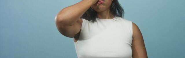 Zašto uzdišemo i kad je to znak za uzbunu: Ukoliko uhvatite sebe da uradite to ovoliko puta, odmah idite u Hitnu!