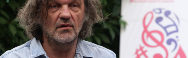 E. Kusturica: Kondure, reset i pantalone od vražije kože