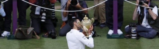 PADAO SAM, PADAO, PADAO... Đoković citirao legendarnog Džordana! Imao sam teške momente, gubio sam...